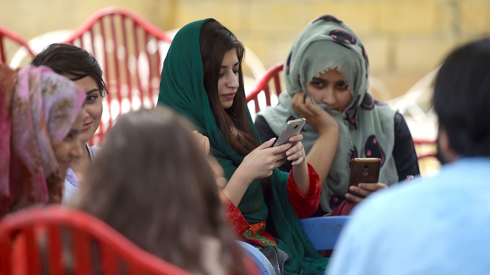 Pakistan Faces Backlash Over Internet Slowdown Amid Government Surveillance and Censorship